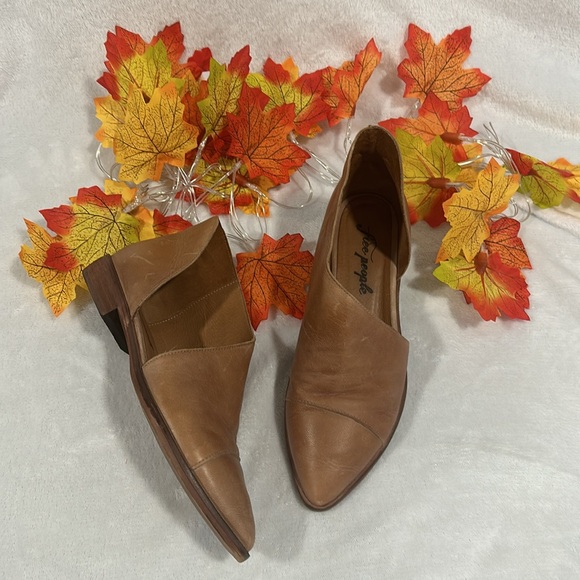 FREE PEOPLE Royale Flats - Picture 2 of 13